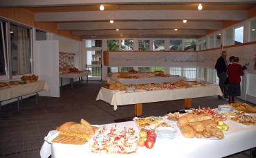 Für das leibliche Wohl war gesorgt, Dank an alle Helferinnen im Hintergrund ein Teil unseres Stammbaumes